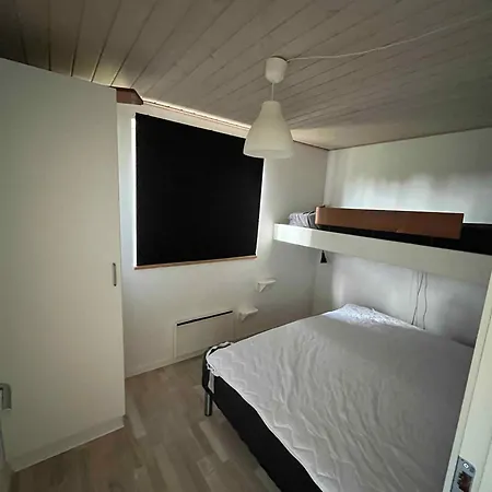 Cozy Close To The Ferienhaus Bøtø By