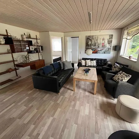 Дом отдыха Cozy Close To The Boto By