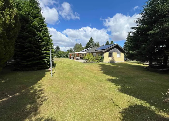 Дом отдыха Cozy Close To The Boto By